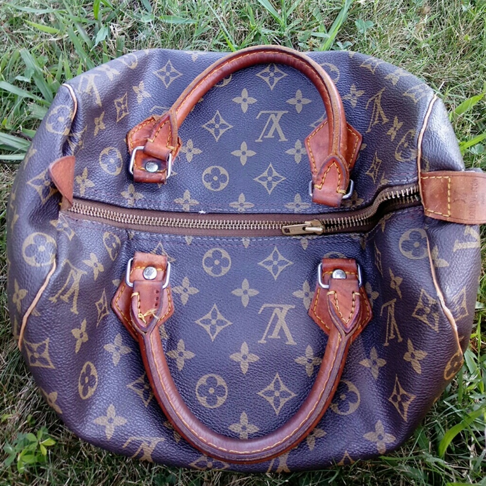 Louis Vuitton Authentic Speedy